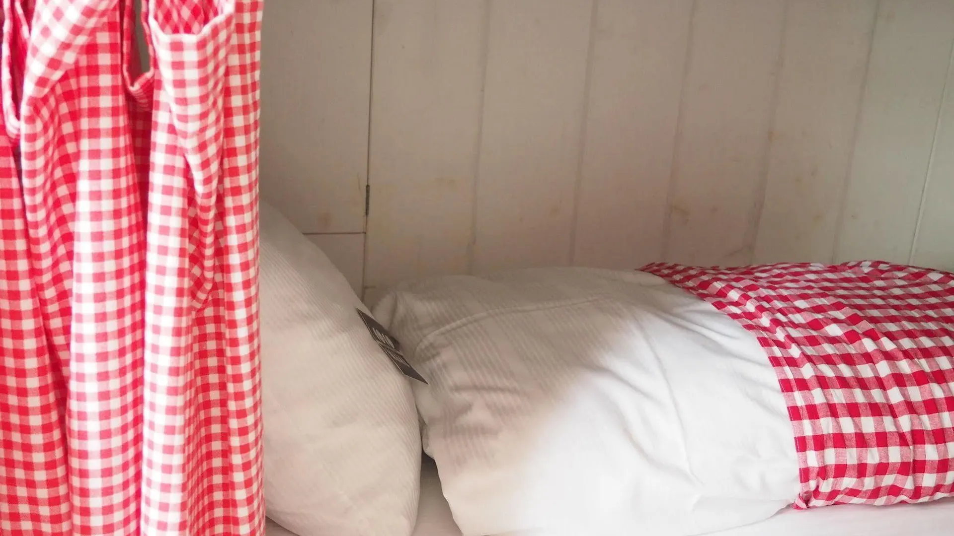 Clinkcoco Hostel Amsterdam Netherlands